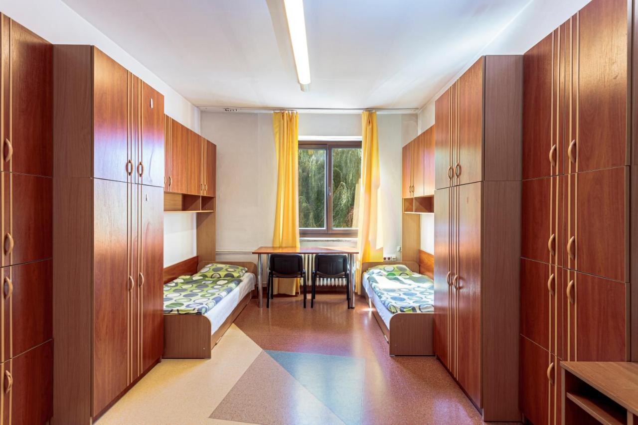 Dizzy Daisy Hostel Wroclaw Exterior photo